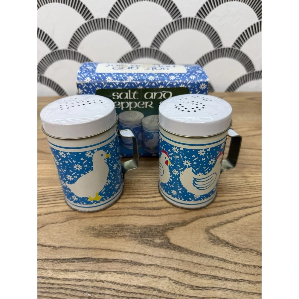 Vtg Goose Chicken Floral Salt & Pepper Shakers Set, Blue/White Handles Metal